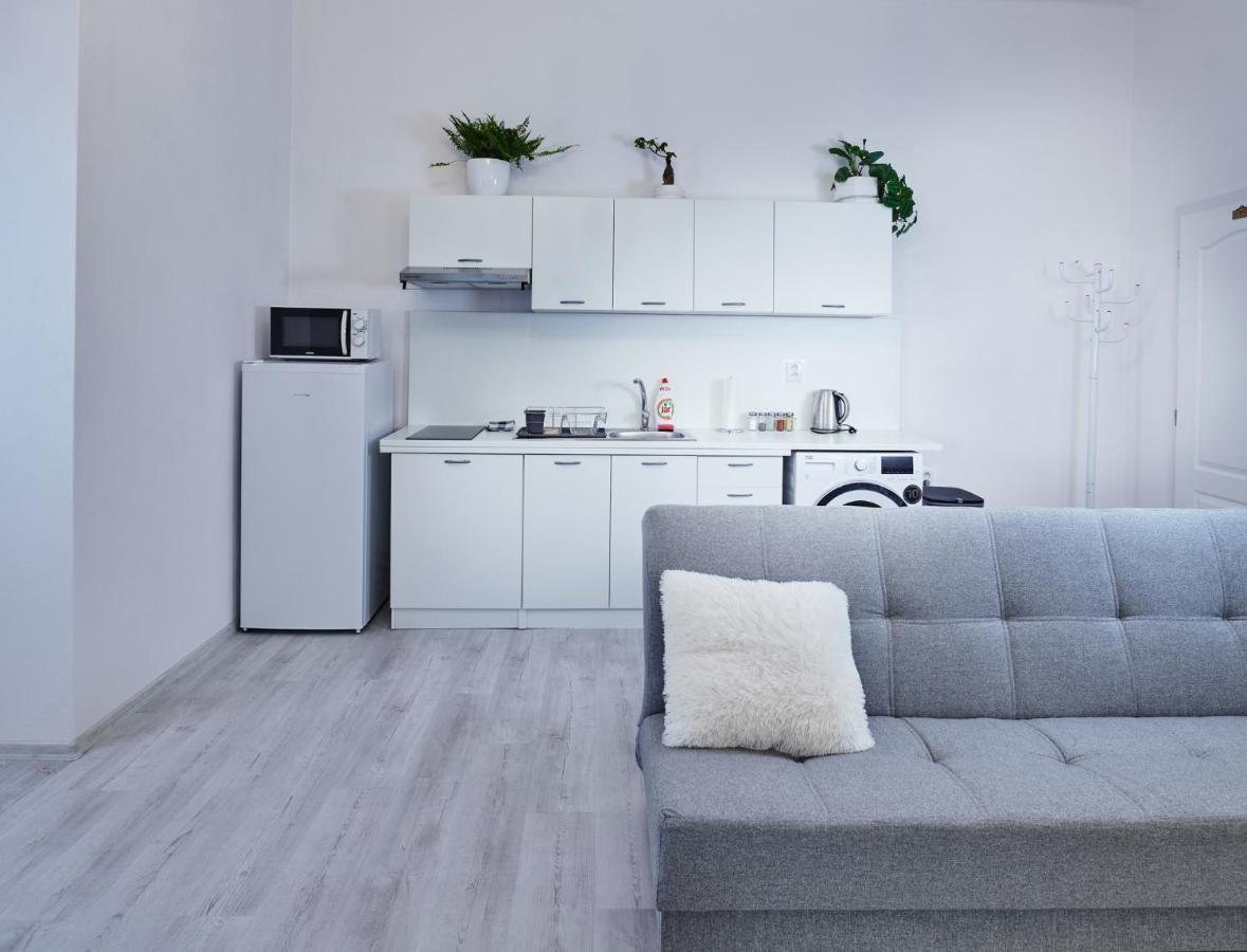 Apartman Bb Centrum Banska Bystrica Ngoại thất bức ảnh